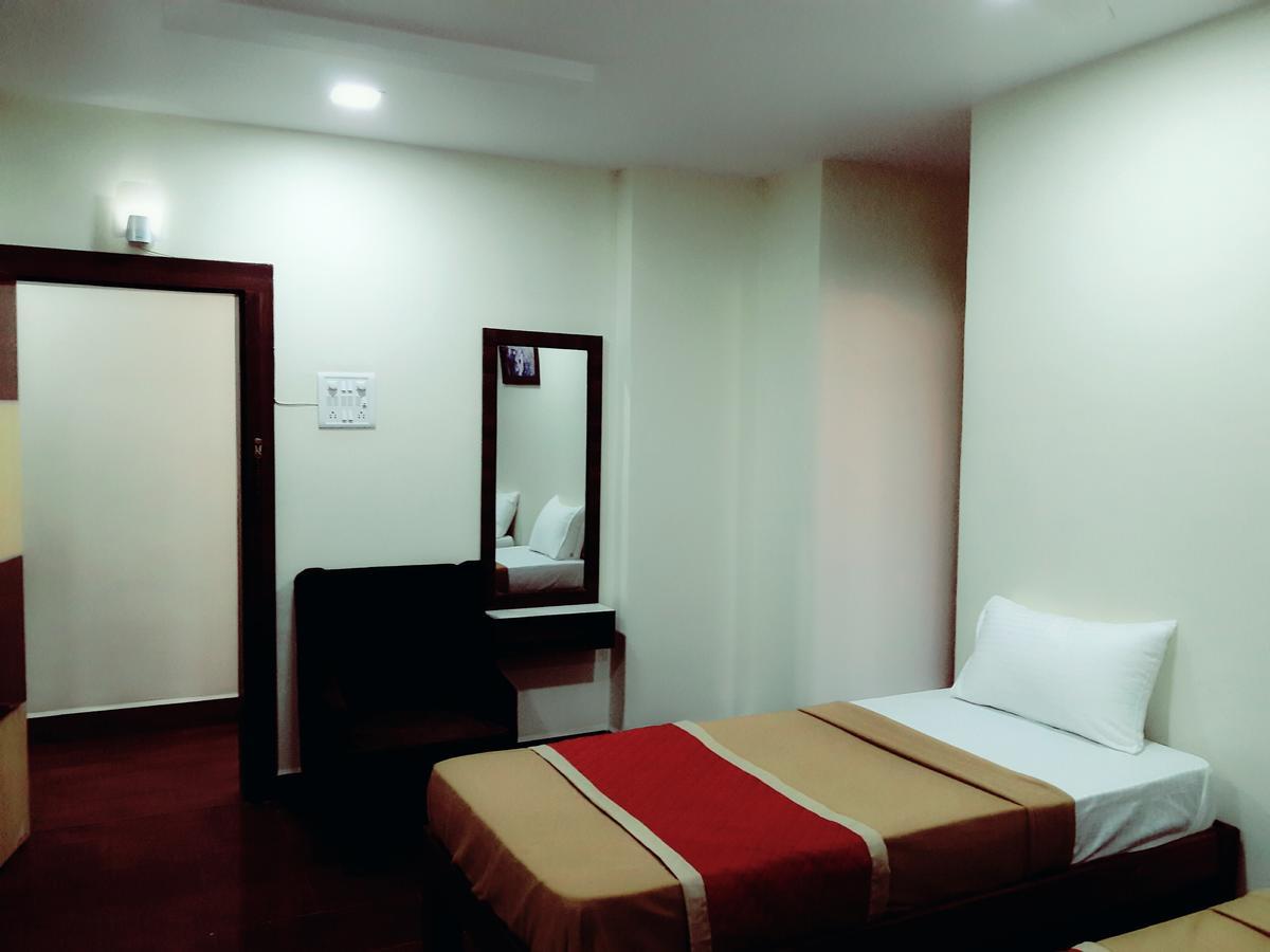 Hotel City Comfort Маргао Экстерьер фото
